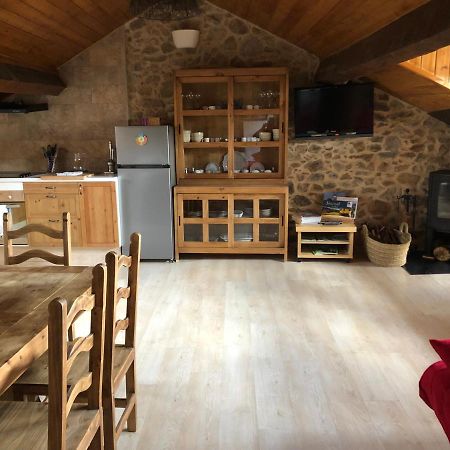 Charmant Appartement Dans Le Village/Coqueto Apartamento En El Pueblecito La Cabanasse Екстериор снимка