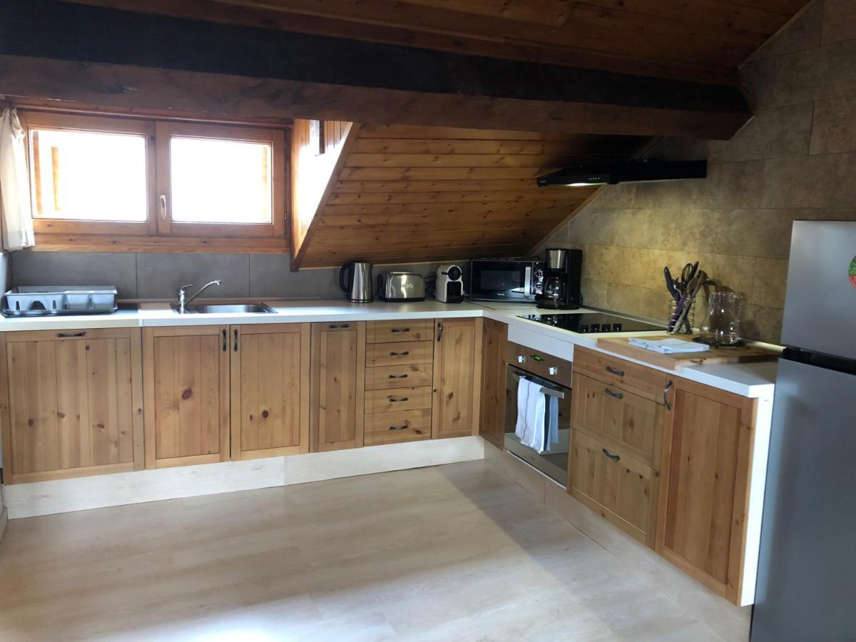 Charmant Appartement Dans Le Village/Coqueto Apartamento En El Pueblecito La Cabanasse Екстериор снимка